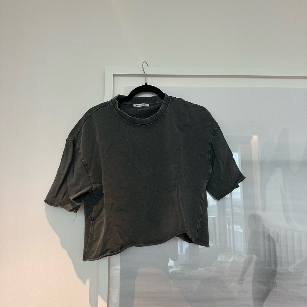 Grey Cropped T-Shirt